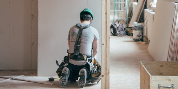 Best Ways to Hire and Pay Independent Contractors